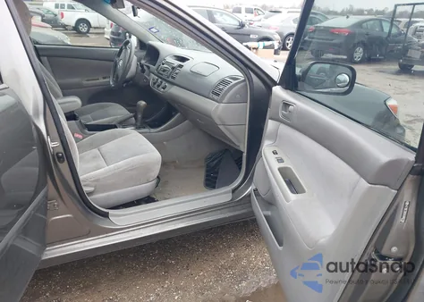 2004 Toyota Camry Le from USA, damaged, VIN 4T1BE32K04U880198